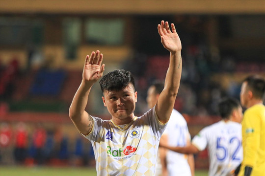 Quang Hải rút ra bài học gì từ những cầu thủ Việt xuất ngoại Châu Âu?