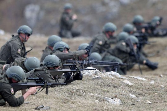 Đức sắp tái triển khai binh sĩ tới Bosnia do quan ngại về “sự ổn định”