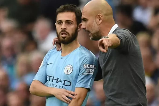 Pep Guardiola úp mở Bernardo Silva rời Man City sang Barca