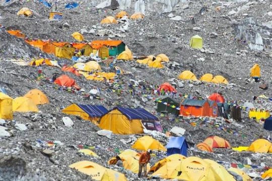 Trạm dừng chân nổi tiếng Everest có thể bị bỏ
