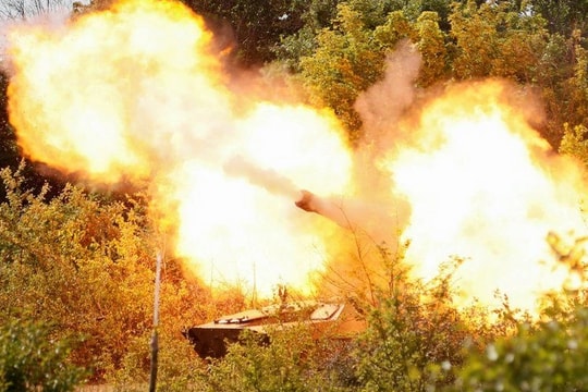 Chiến sự khốc liệt ở miền Đông Ukraine: "Mọi thứ đang bốc cháy"
