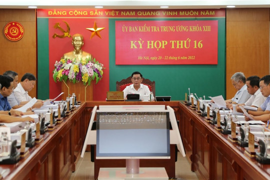 Loạt lãnh đạo Tập đoàn Than - Khoáng sản Việt Nam nhận kỷ luật