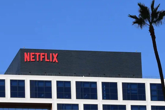 Netflix sa thải 300 nhân viên