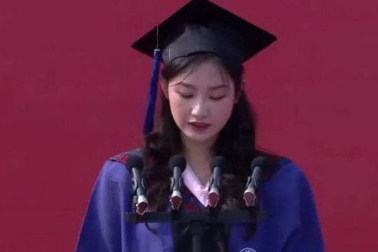 Phát biểu của nữ sinh tốt nghiệp trường đại học danh giá gây tranh cãi