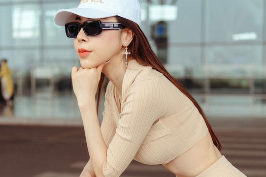 Hoa hậu Hoàng Dung lên đường dự Thailand Fashion Week 2022