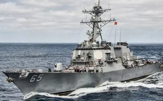 Mỹ xác nhận tàu khu trục USS Benfold đã vào Biển Đông