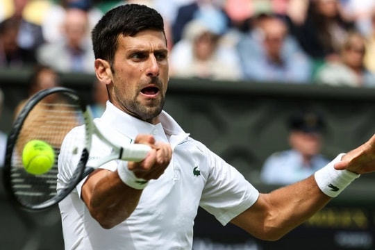 Djokovic thăng hoa với chiến thắng thuyết phục ở vòng hai Wimbledon