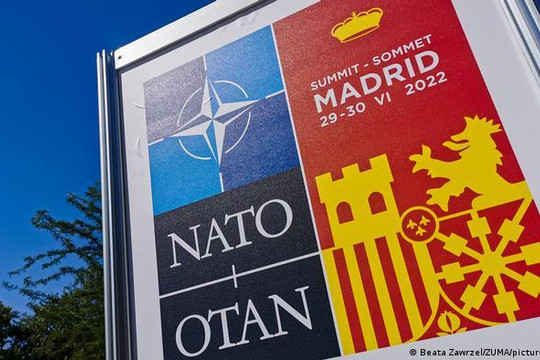 Chiến lược mới của NATO: Nga và Trung Quốc - một mối đe dọa và một thách thức