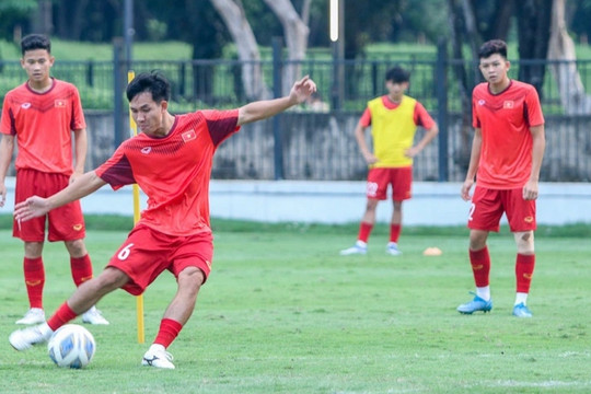 U19 Việt Nam rèn miếng đánh tấn công chờ quyết đấu Indonesia