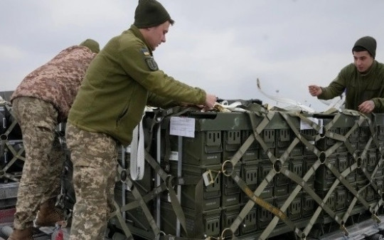 Loạt vũ khí 'đình đám' có tên trong gói viện trợ quân sự mới của Mỹ, Ukraine tự tin trước các vụ không kích?