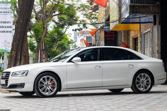 Audi Việt Nam triệu hồi xe A8L do nguy cơ chết máy