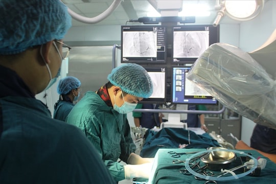 Đặt máy tạo nhịp tái đồng bộ cơ tim miễn phí tại Quảng Trị