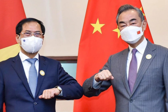 Bộ trưởng Ngoại giao Việt Nam - Trung Quốc trao đổi về vấn đề Biển Đông