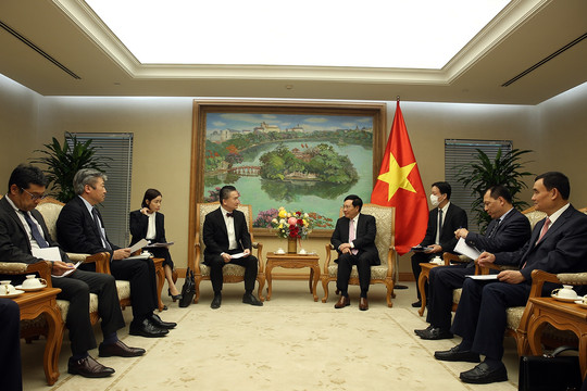 Phó Thủ tướng Thường trực Phạm Bình Minh tiếp Chủ tịch kiêm TGĐ Công ty MOECO