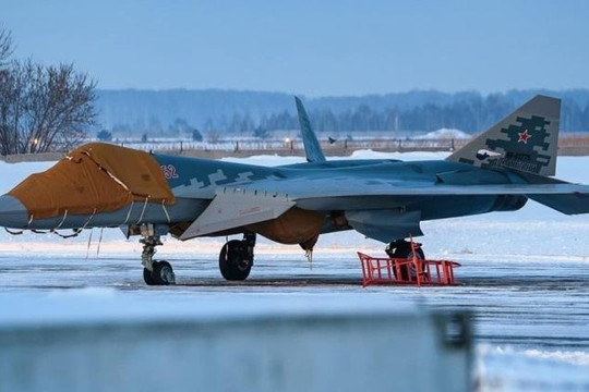 Loại tên lửa không đối không mới chuẩn bị được trang bị trên tiêm kích Su-57 nguy hiểm như thế nào?