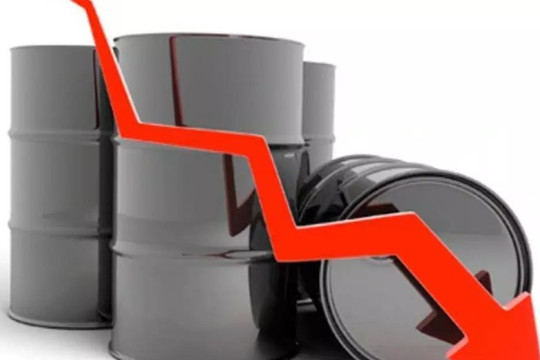 Giá dầu giảm mạnh xuống 65 USD/thùng: Giấc mơ hay sự thật