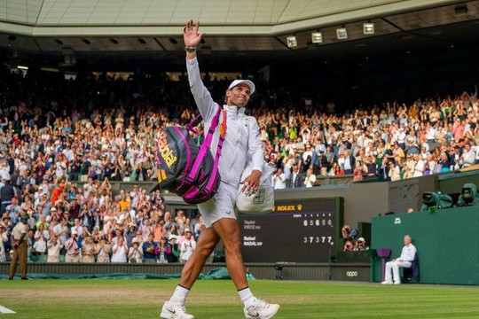 Nadal rút lui khỏi bán kết Wimbledon 2022