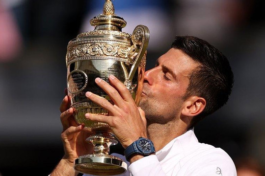Vô địch Wimbledon, Djokovic đoạt danh hiệu Grand Slam thứ 21