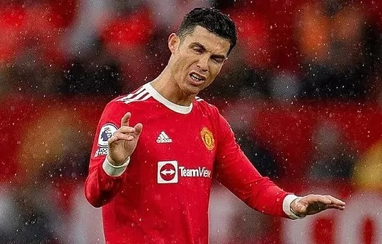 HLV Erik ten Hag khẳng định C.Ronaldo sẽ ở lại Man Utd