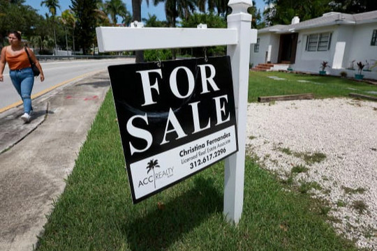 Lãi suất tăng, thị trường nguội dần, người Mỹ ồ ạt hủy mua nhà
