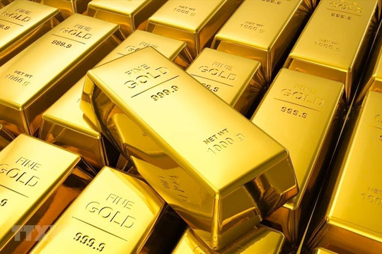 Giá vàng hôm nay 13/7: Chưa ngừng giảm, vàng lùi về 1.700 USD/ounce