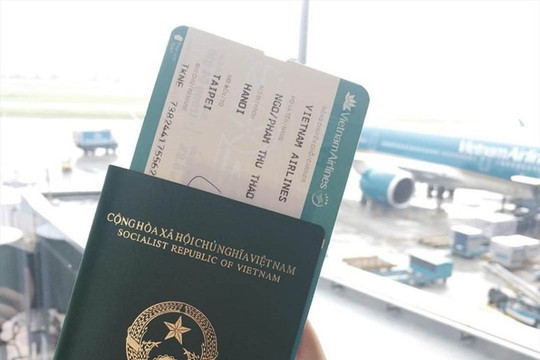 Người Việt Nam ra nước ngoài bị mất hộ chiếu, xin cấp lại như thế nào?