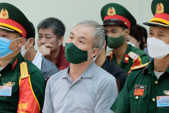 Hai cựu tướng Cảnh sát biển bị tuyên phạt 12-15 năm tù