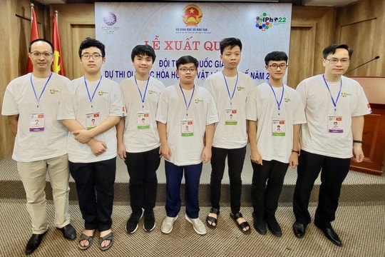 Học sinh lớp 10 đầu tiên của Việt Nam đoạt HCV Olympic Vật lý quốc tế