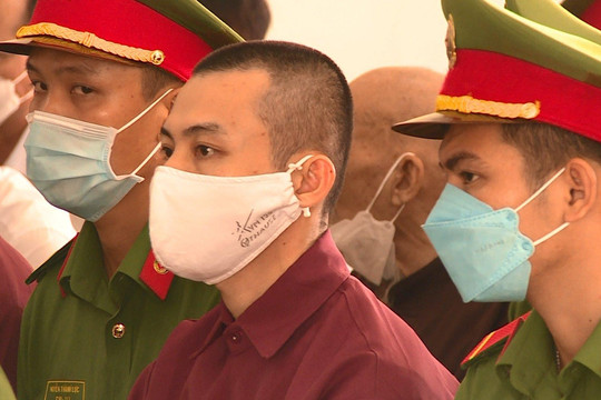 Xét xử vụ Tịnh thất Bồng Lai: 2 bị cáo nói bị đánh, công an khẳng định không