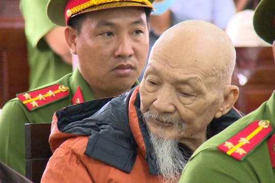 'Thầy ông nội' Lê Tùng Vân bị tuyên phạt 5 năm tù