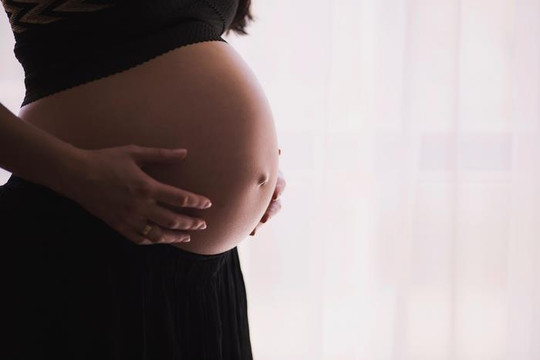 SARS-CoV-2 làm tăng nguy cơ sinh non ở 3 tháng cuối thai kỳ