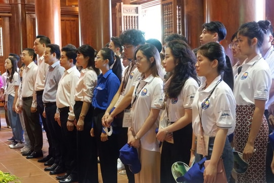 Thanh niên kiều bào tự hào và biết ơn Chủ tịch Hồ Chí Minh