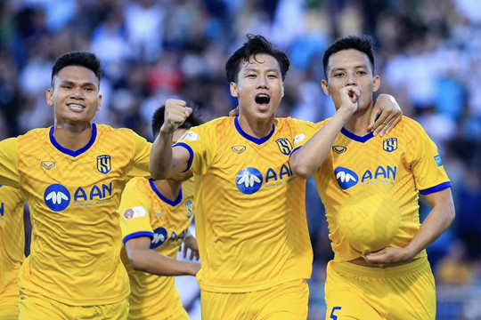 Sông Lam Nghệ An đánh bại Hải Phòng, giành ngôi đầu V.League 2022