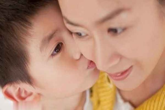 Muốn con biết tự lập, bố mẹ hãy khắc ghi 3 "KHÔNG" giáo dục con trai, 3 "CẨN THẬN" khi dạy con gái