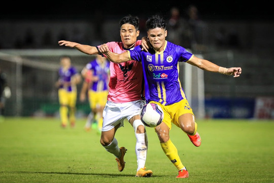 Vòng 9 V.League 2022: Hà Nội lên đỉnh, TPHCM và Sài Gòn chìm sâu