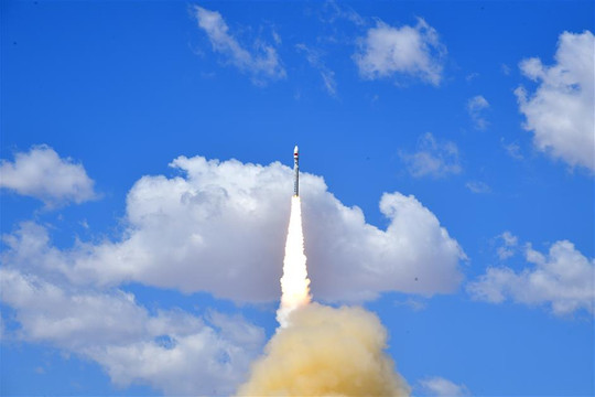 Trung Quốc phóng thành công 6 vệ tinh bằng tên lửa đẩy tự phát triển