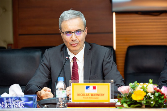 Đại sứ Pháp tại Việt Nam đánh giá cao việc Quang Hải sang Ligue 2