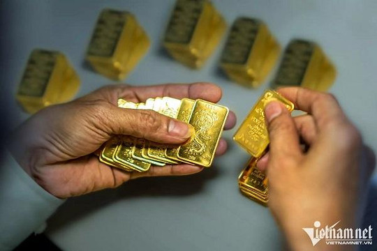 Dân Việt tăng mua vàng, chỉ 3 tháng tiêu thụ 14 tấn