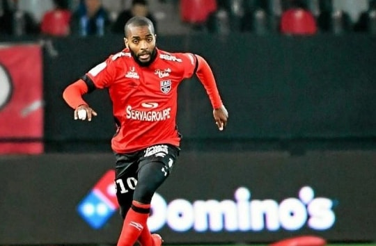 So sánh về đẳng cấp, thực lực giữa Guingamp và Pau FC