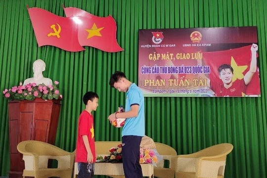 Phan Tuấn Tài từ vua phá lưới cấp huyện đến ngôi sao bóng đá quốc gia