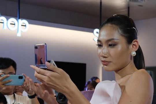 Điện thoại gập sắp ra mắt của Samsung sẽ có giá từ 24,99 triệu đồng tại Việt Nam
