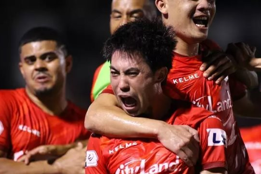 Lee Nguyễn tái ngộ V-League: Phía sau niềm hân hoan