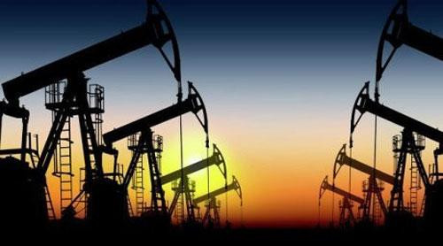 Giá dầu tăng kỷ lục, Petrolimex bất ngờ lỗ nặng