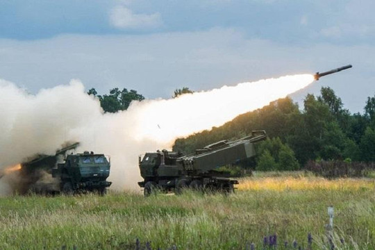 Ukraine nhận thêm khí tài, Kiev tuyên bố giành lại nhiều nơi ở Kherson