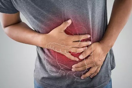 Xuất hiện 3 biểu hiện này, người đàn ông đi khám phát hiện ung thư di căn
