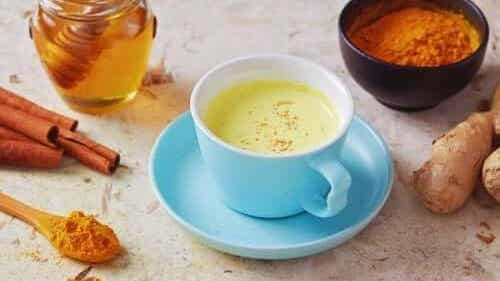 Cách chữa ho bằng trà tiêu và mật ong