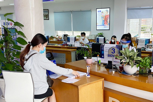 Điểm tin kinh doanh 8/8: Khách hàng chưa hài lòng đối với các ngân hàng thương mại Việt Nam trong thời kỳ hậu COVID-19
