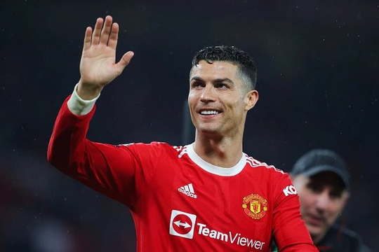 Ronaldo mong muốn rời MU trước thềm mùa giải mới ‏