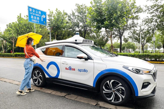 Trung Quốc chính thức cấp phép cho xe taxi không người lái hoạt động