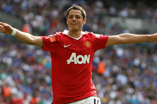 Chicharito tuyên bố sẵn sàng chơi không lương cho MU